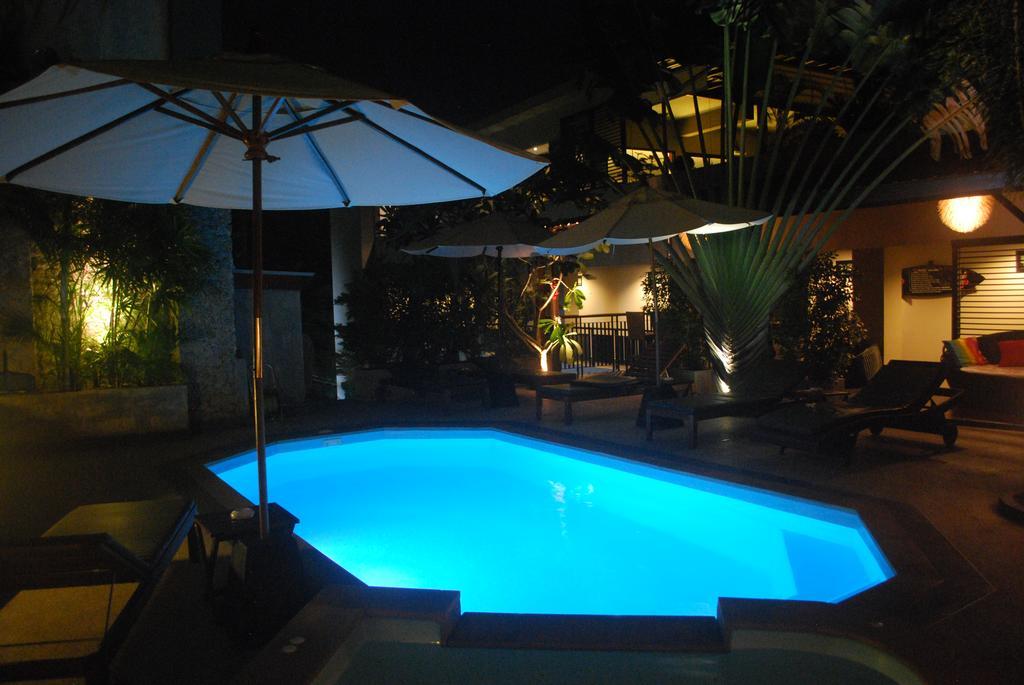 Отель Baan Andaman Sea Surf Patong Экстерьер фото