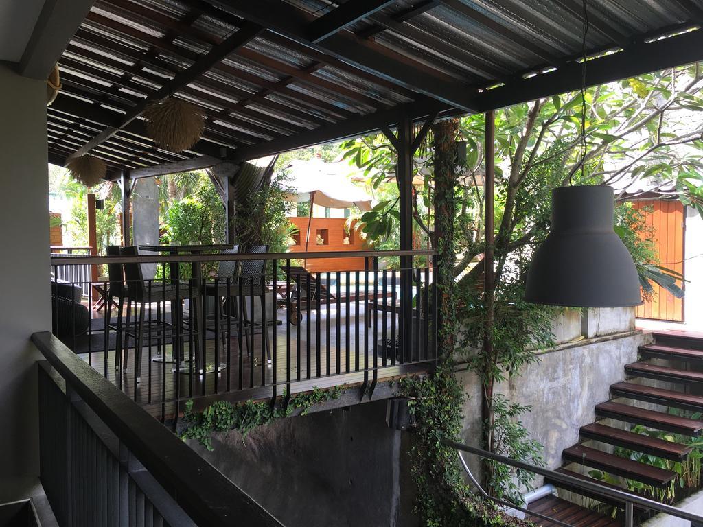 Отель Baan Andaman Sea Surf Patong Экстерьер фото