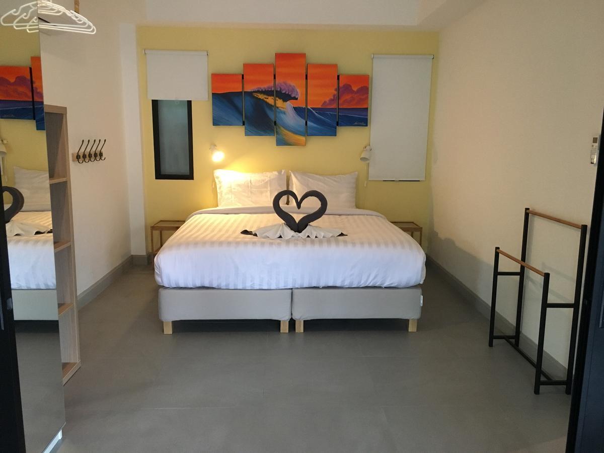 Отель Baan Andaman Sea Surf Patong Экстерьер фото