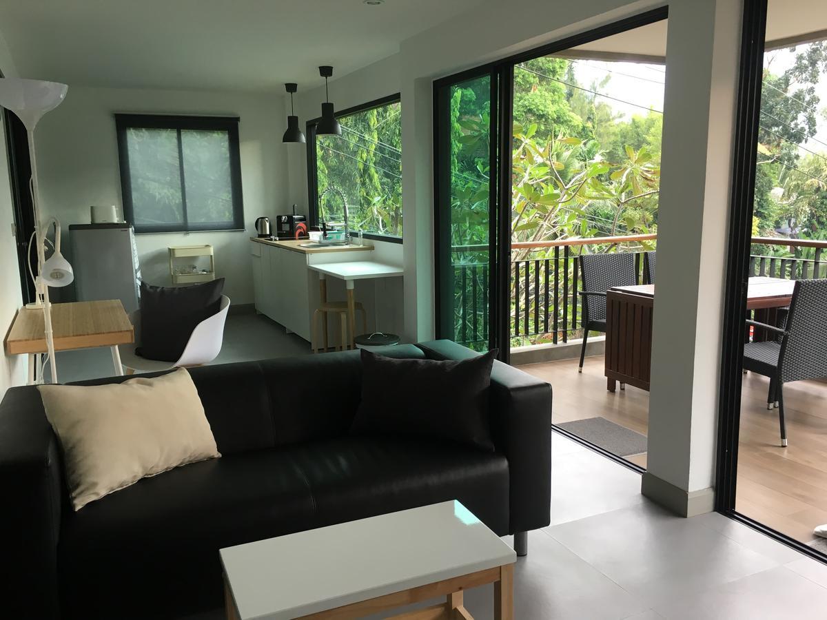 Отель Baan Andaman Sea Surf Patong Экстерьер фото