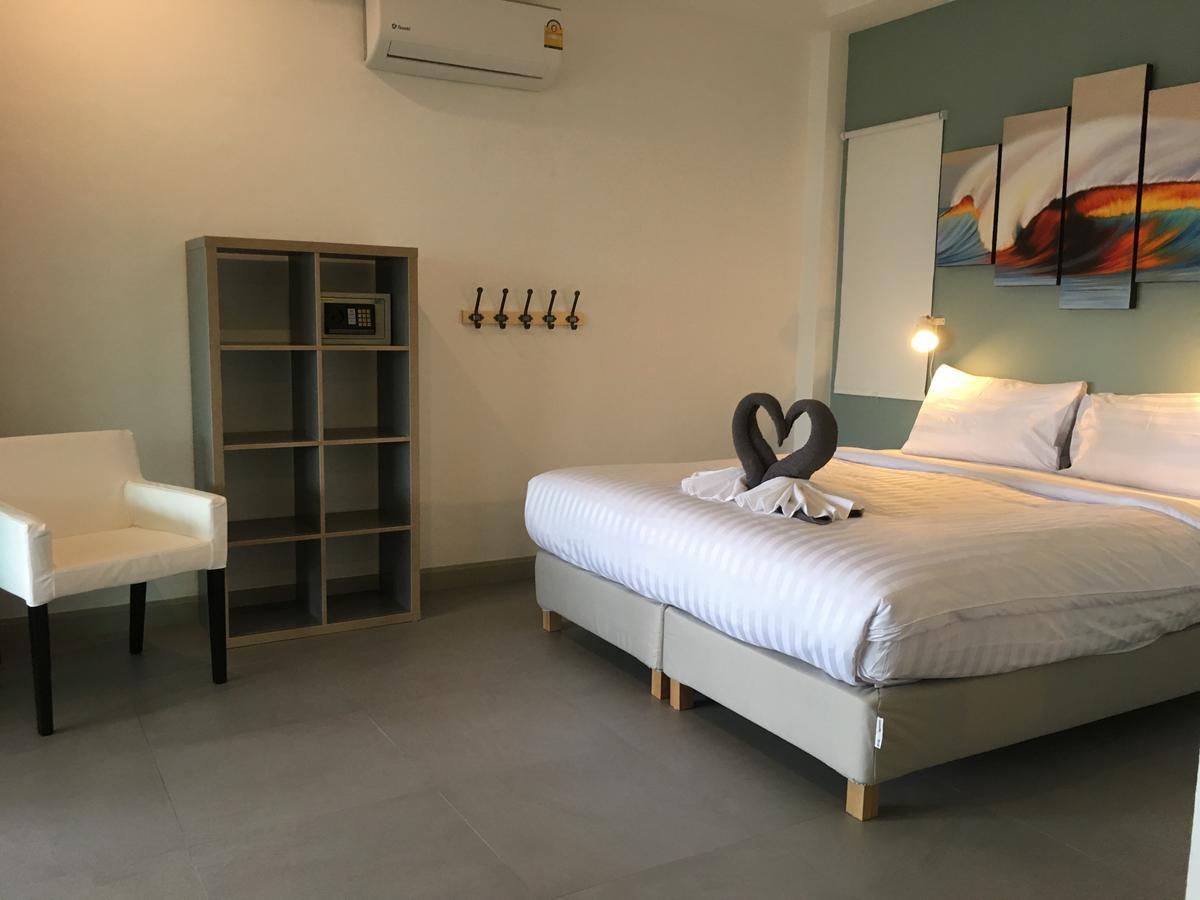Отель Baan Andaman Sea Surf Patong Экстерьер фото